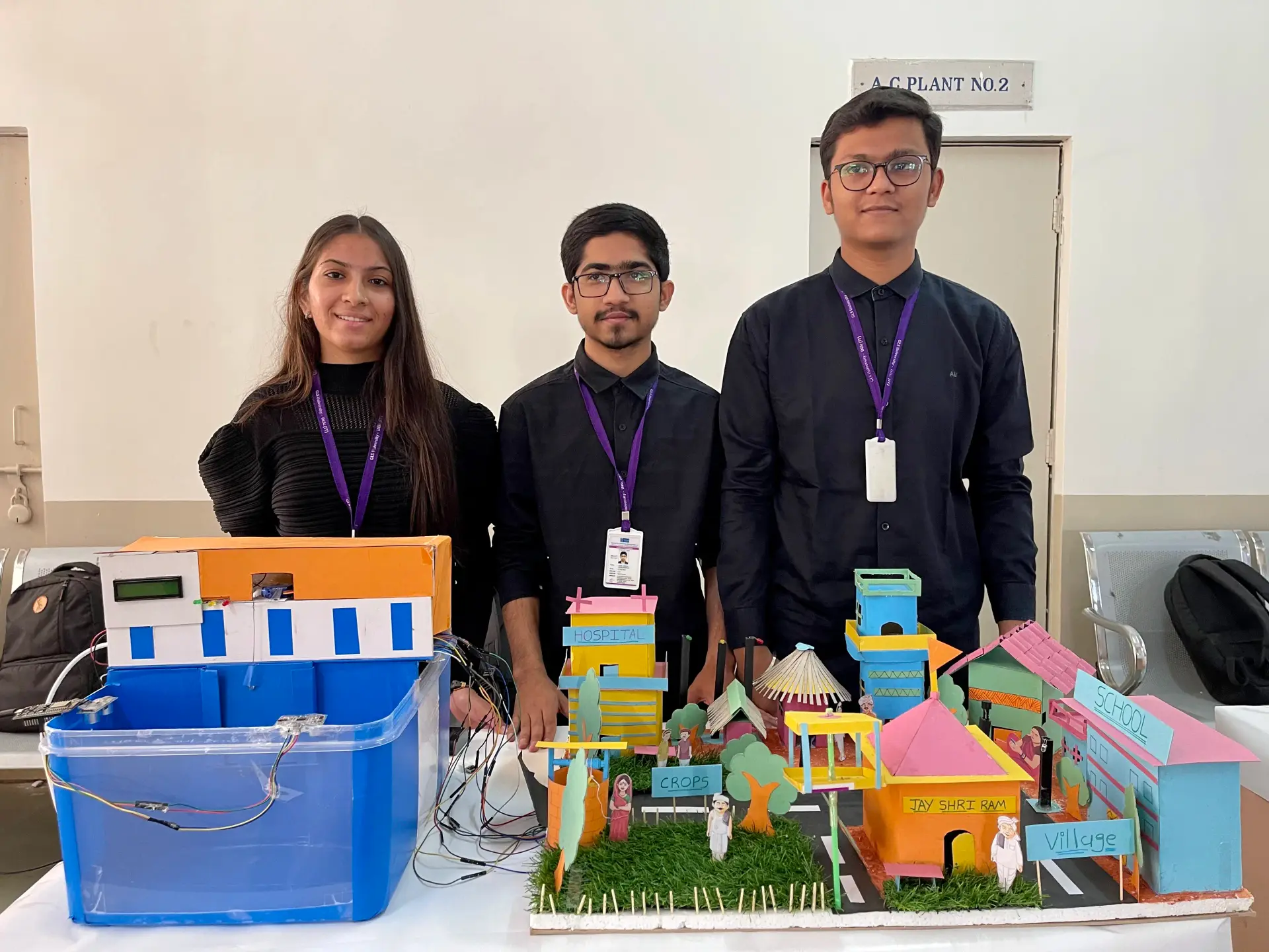 Dam Water Overflow System with Arduino components